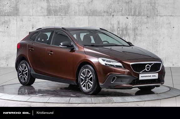 V40 Cross Country